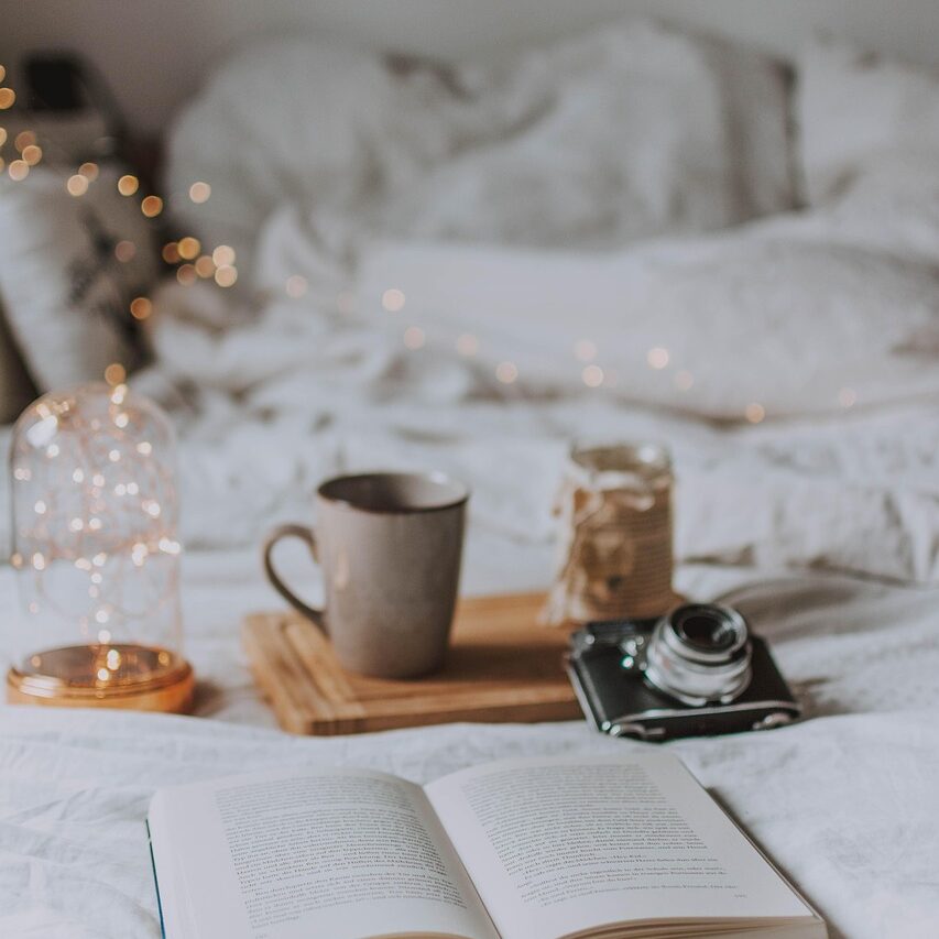 camera, book, candle, read, cozy, bed, lamp, bokeh, light, home, comfort, reading, cold, camera, book, book, book, candle, candle, candle, candle, cozy, cozy, cozy, cozy, cozy, bed, bed, bed, home, home, home, comfort, reading, reading
